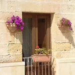 Masseria Bandino & 4*