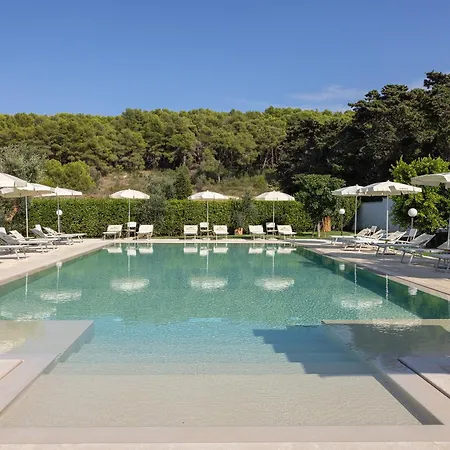 מלון Masseria Bandino & 4*