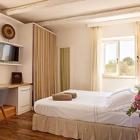 Masseria Bandino & 4*