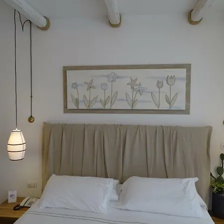 Masseria Bandino & Отель Отранто